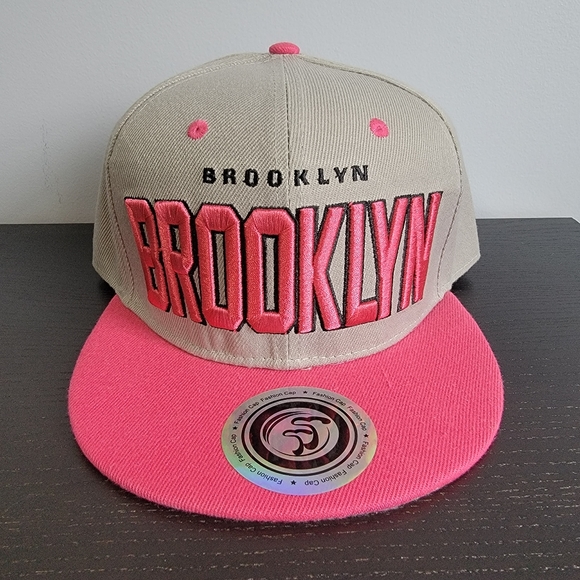 T&T BROOKLYN Snapback Baseball Cap in Gray and Pink - Picture 1 of 10